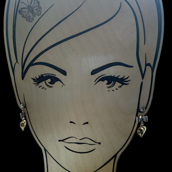 Pretty Two Toned Golden Heart & Silver Bow Dangle Earrings Woman’s Jewelry - Picture 4 of 5